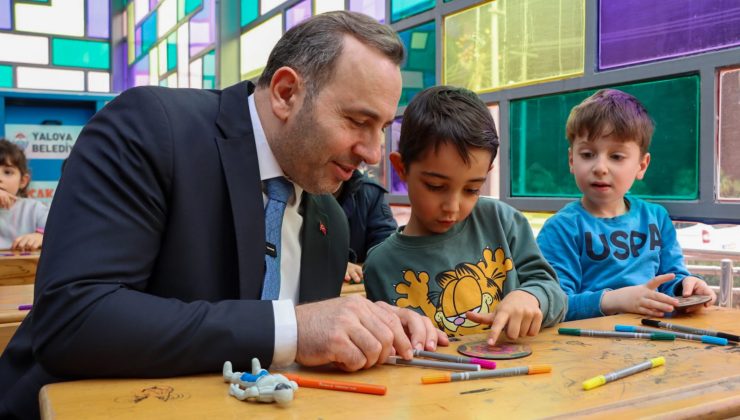 BAŞKAN TUTUK ÇOCUKLARIN ATÖLYE ÇALIŞMALARINA KATILDI