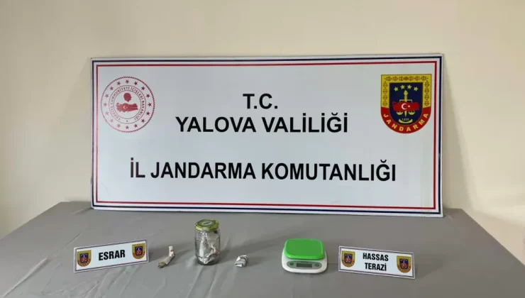 AFGANLI UYUŞTURUCU SATICISI YAKALANDI