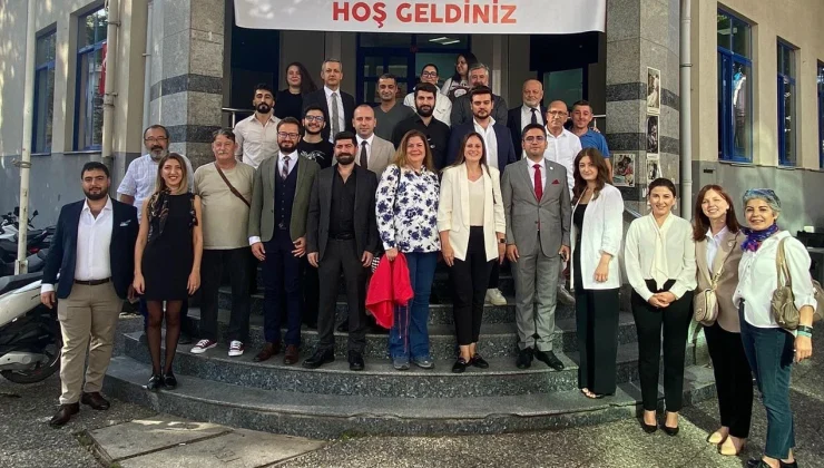 YTSO Yönetimi, Yalova Kent Konseyi Başkanı Kenan Engin’i ziyaret etti.