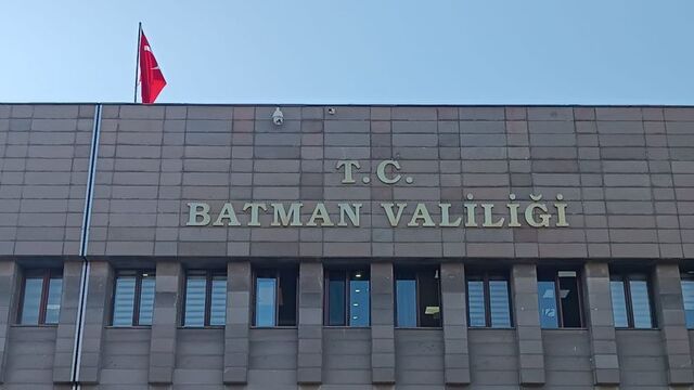 Batman Valiliği’nden Açıklama: “Zanlının Polis Ekibine Saldırısı Sırasında Yaralandığı Tespit Edildi”