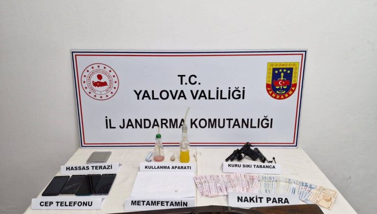 Yalova’da Uyuşturucu Operasyonu: Altınova’da Bir Evde Metamfetamin ve Silah Ele Geçirildi