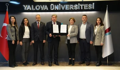 Yalova Üniversitesi ve AKSA Akrilik Arasında İş Birliği Protokolü İmzalandı