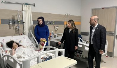 AK Parti Yalova Teşkilatından Hastane Ziyareti