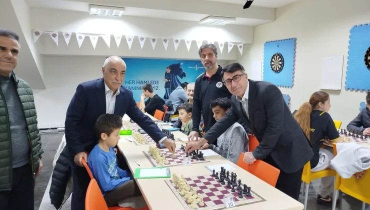 Çanakkale Zaferi ve Şehitleri Anısına Satranç Turnuvası Yalova’da Başladı