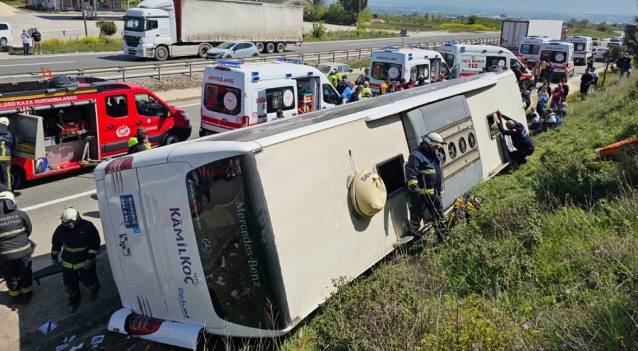 Yalova-Bursa Karayolunda Yolcu Otobüsü Devrildi: 1 Ölü, 2 Yaralı​